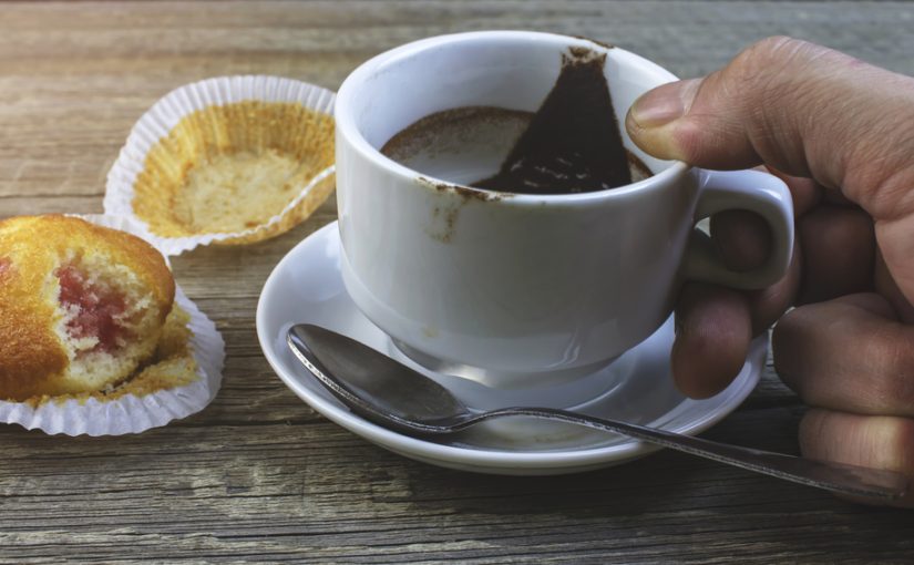 Czar Świtu : Odkrywamy Sekrety Kawy – Od Rośliny przez Palarnię aż po Twoją Kubek Pełną Smaku.